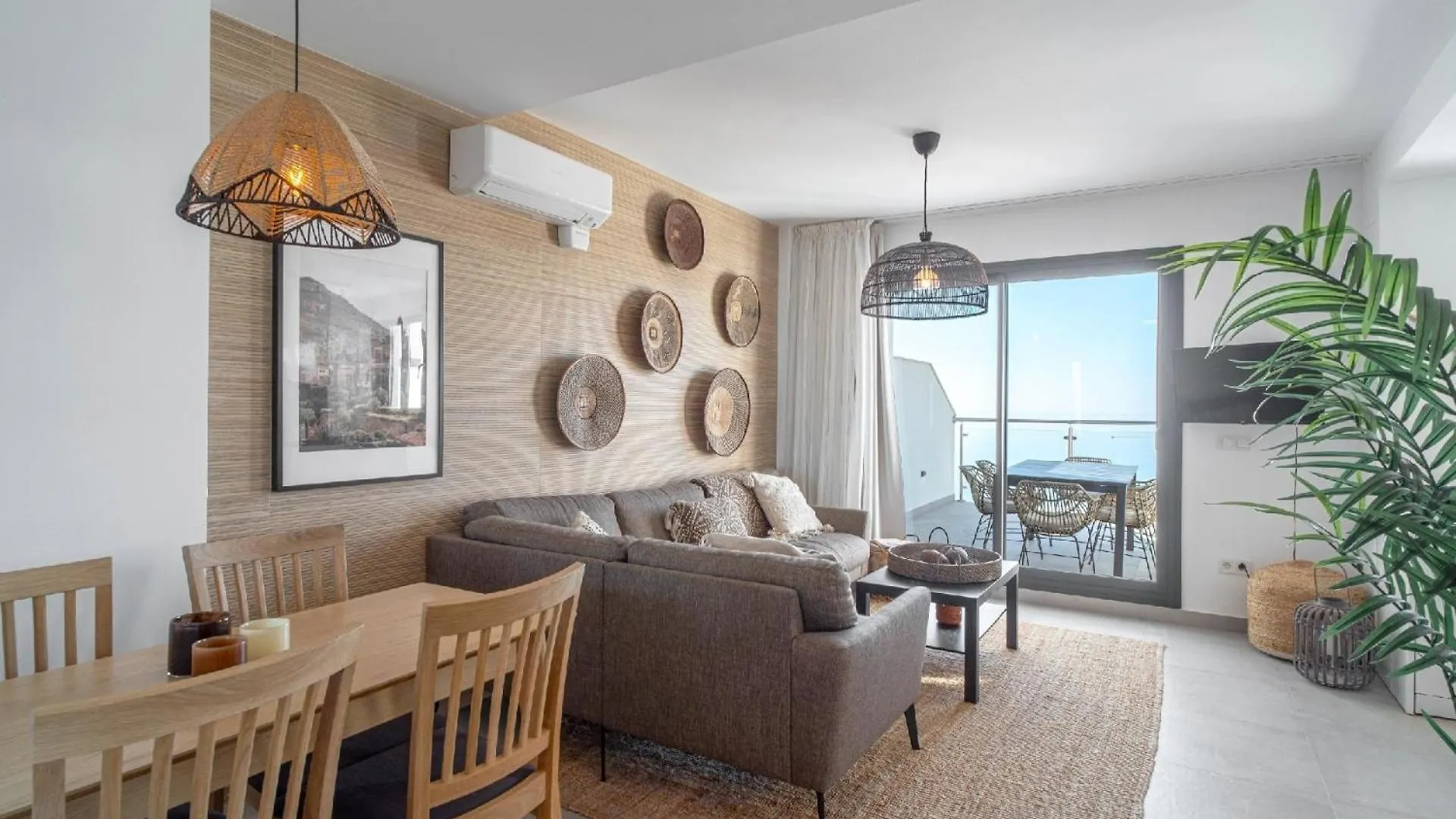 Apartment Ferienwohnung Fuer 6 Personen Ca 120 Qm In Nerja, Andalusien Costa Del Sol