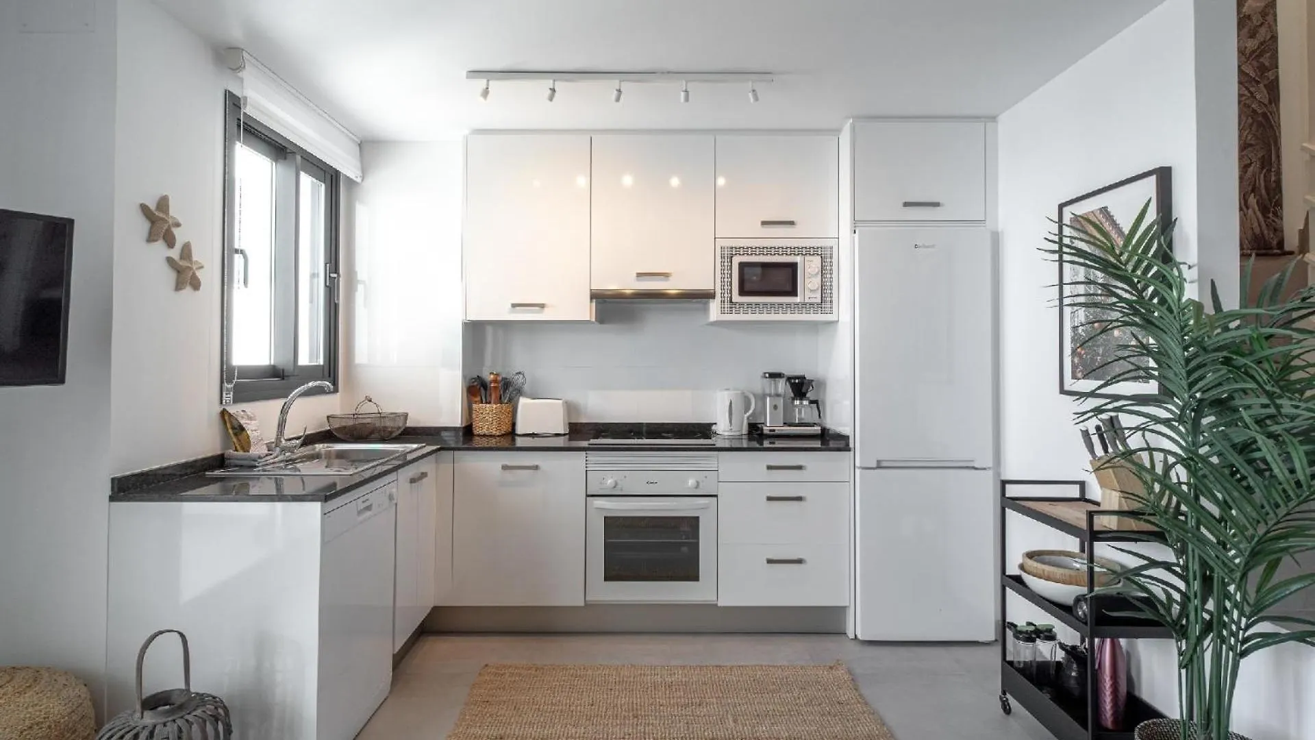 Ferienwohnung Fuer 6 Personen Ca 120 Qm In Nerja, Andalusien Costa Del Sol Apartment