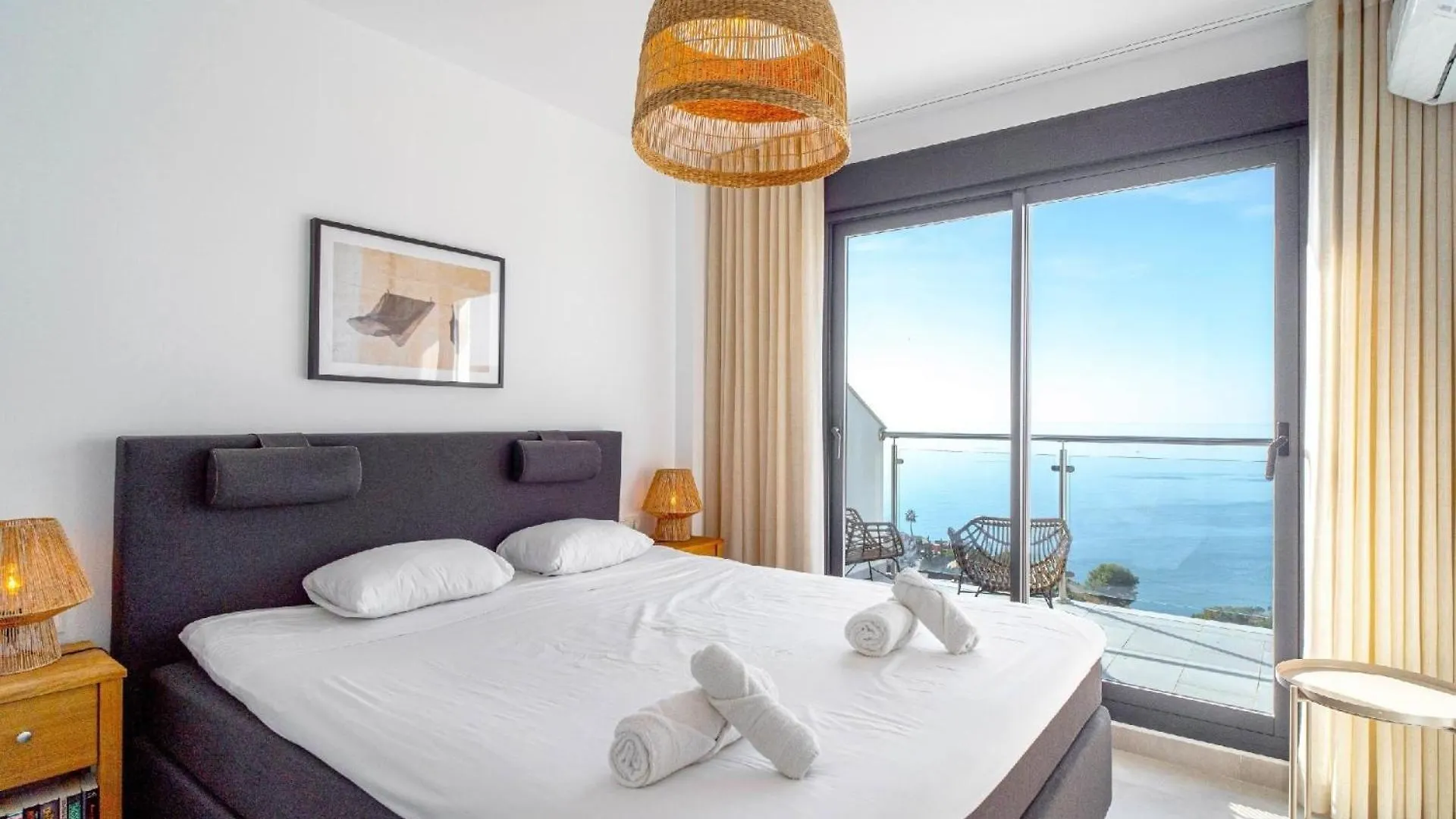 Apartment Ferienwohnung Fuer 6 Personen Ca 120 Qm In Nerja, Andalusien Costa Del Sol