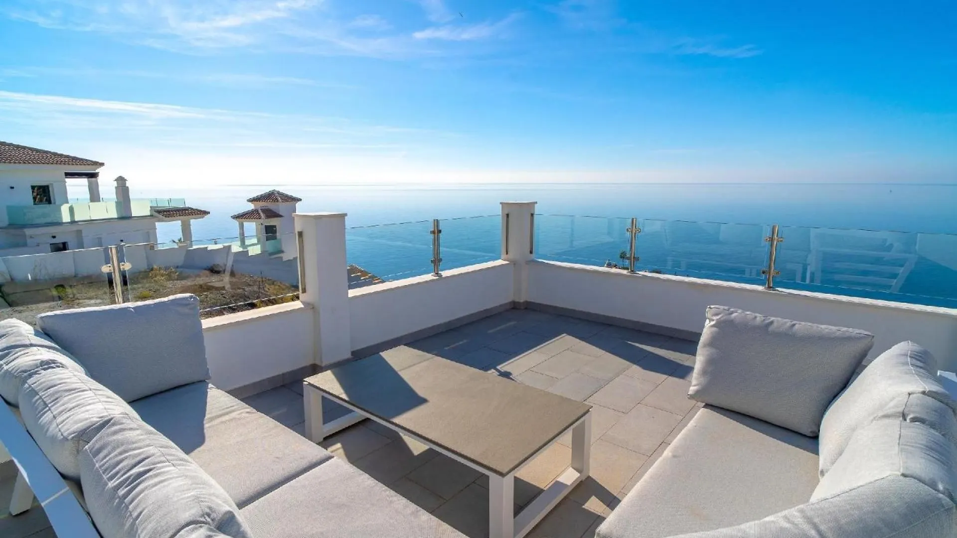 Apartment Ferienwohnung Fuer 6 Personen Ca 120 Qm In Nerja, Andalusien Costa Del Sol